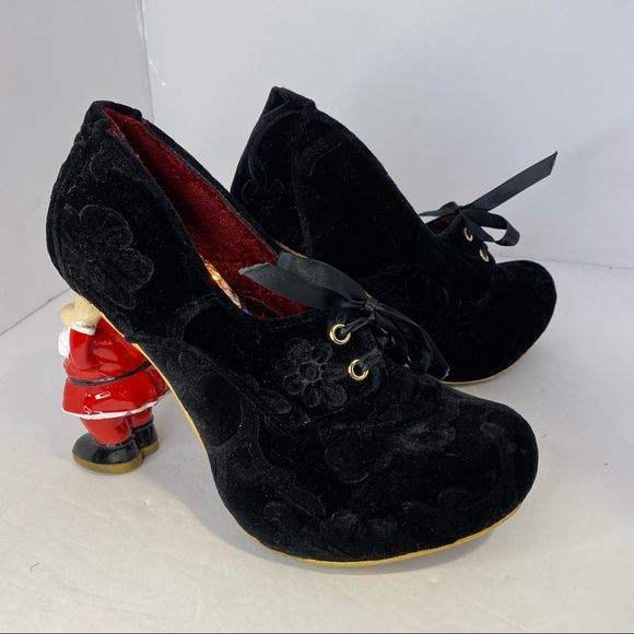 Irregular Choice “JINGLE” black velveteen with resin Santa HEELS size 7 Rare - Picture 3 of 13